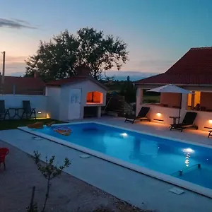 House Mia Murvica (Policnik)